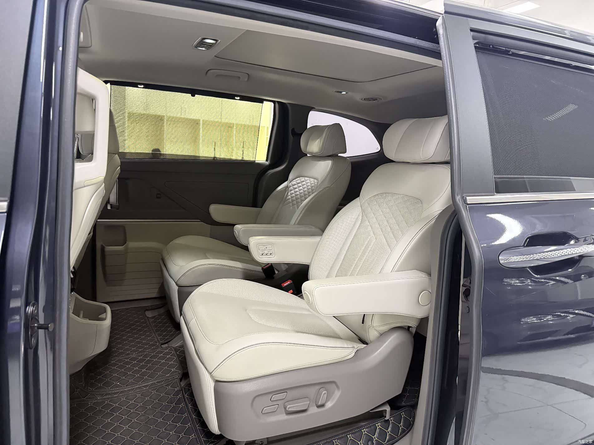 Hyundai Custo, 2022 13