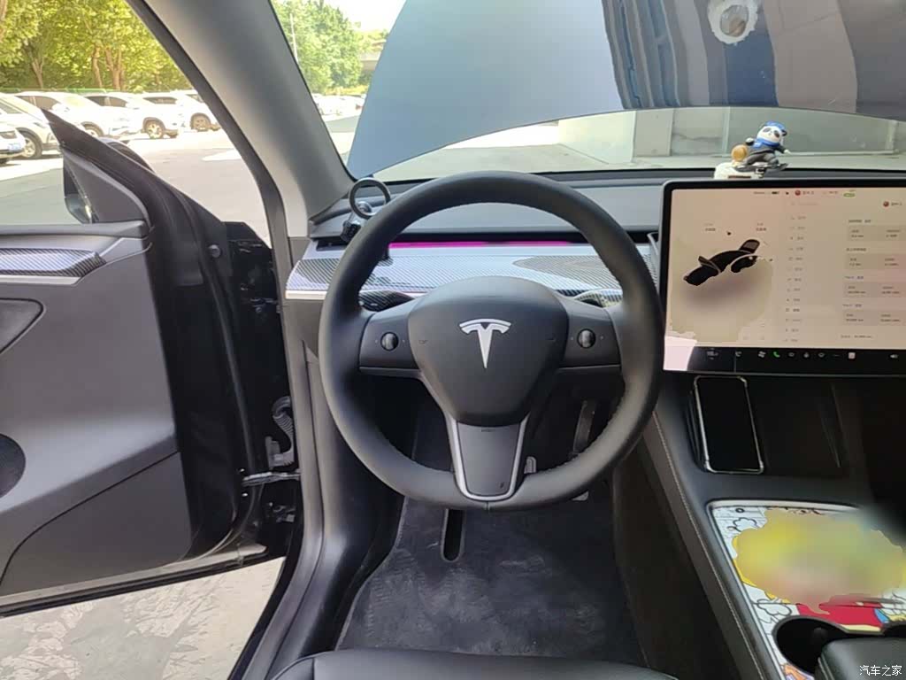 Tesla Model Y, 2023 11