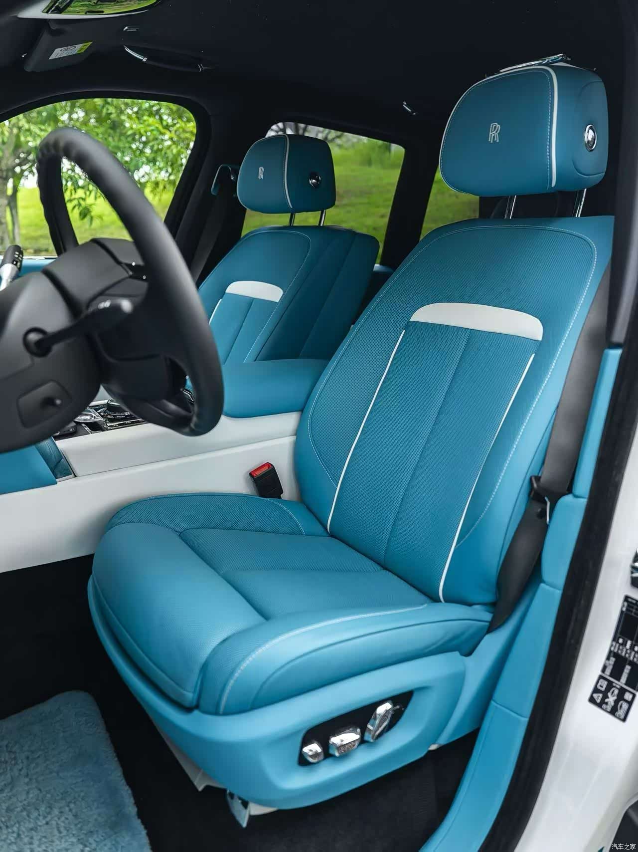 Rolls-Royce Cullinan, 2020 4