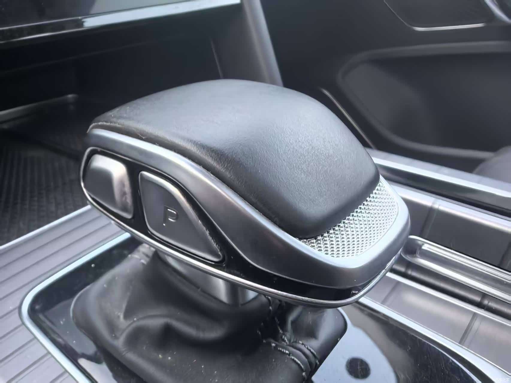 Hongqi HS7, 2024 16