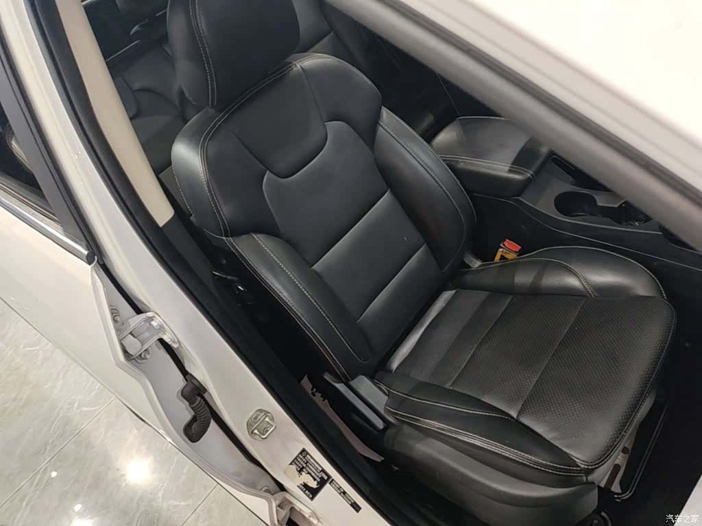DongFeng S560, 2018 25