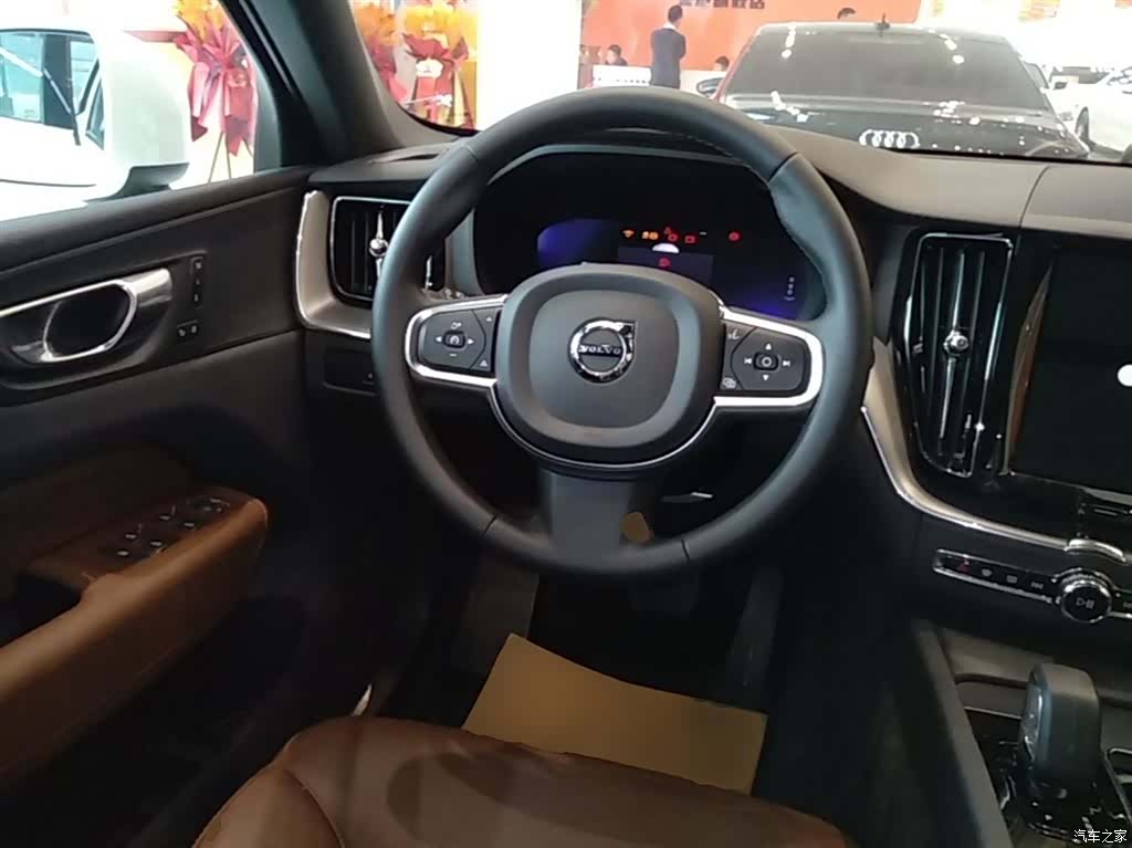 Volvo XC60, 2026 11