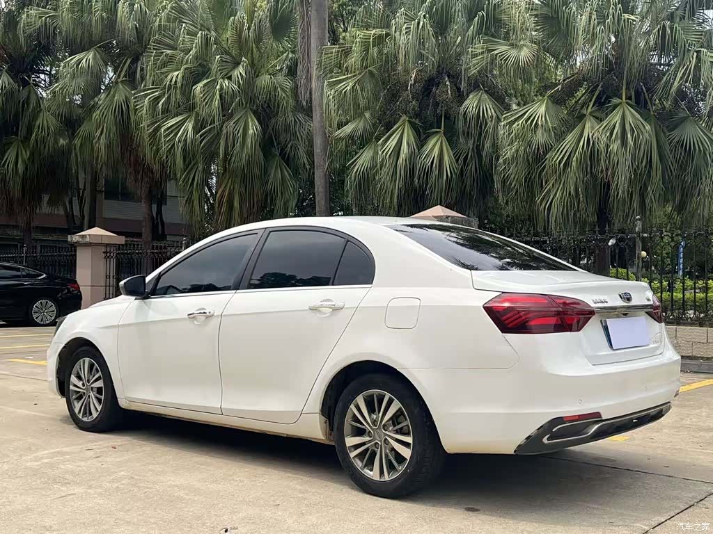 Geely Emgrand, 2018 9