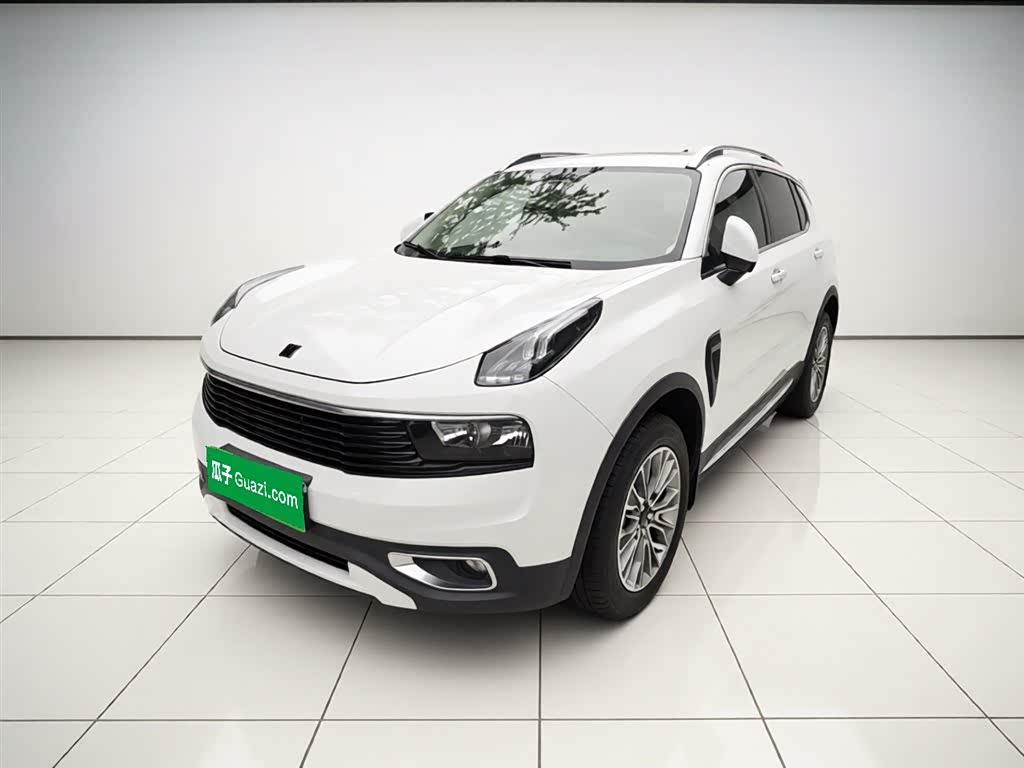 Lynk & Co 01