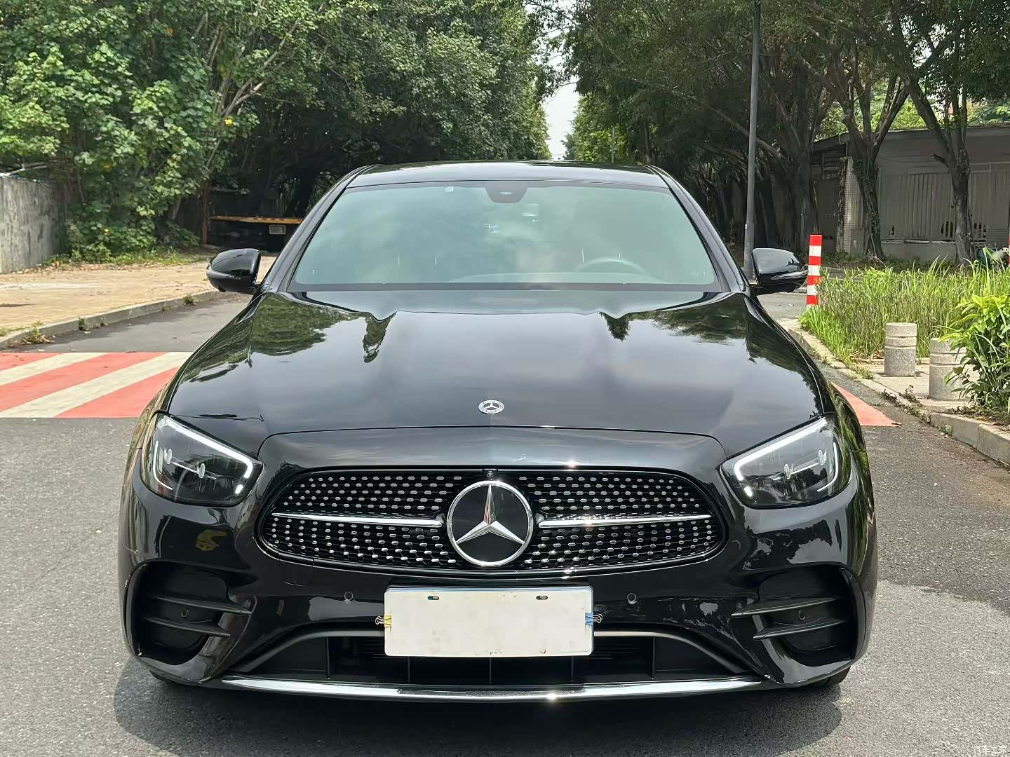 Mercedes-Benz E-Class, 2024 3