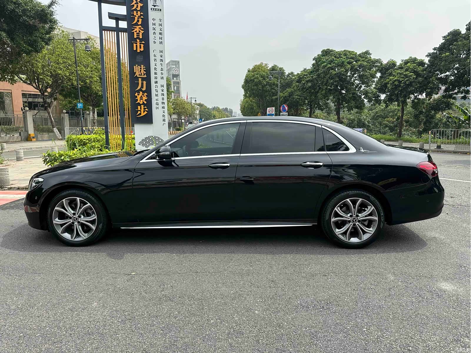 Mercedes-Benz E-Class, 2024 4