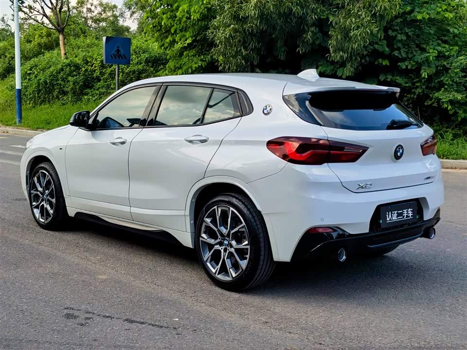 BMW X2