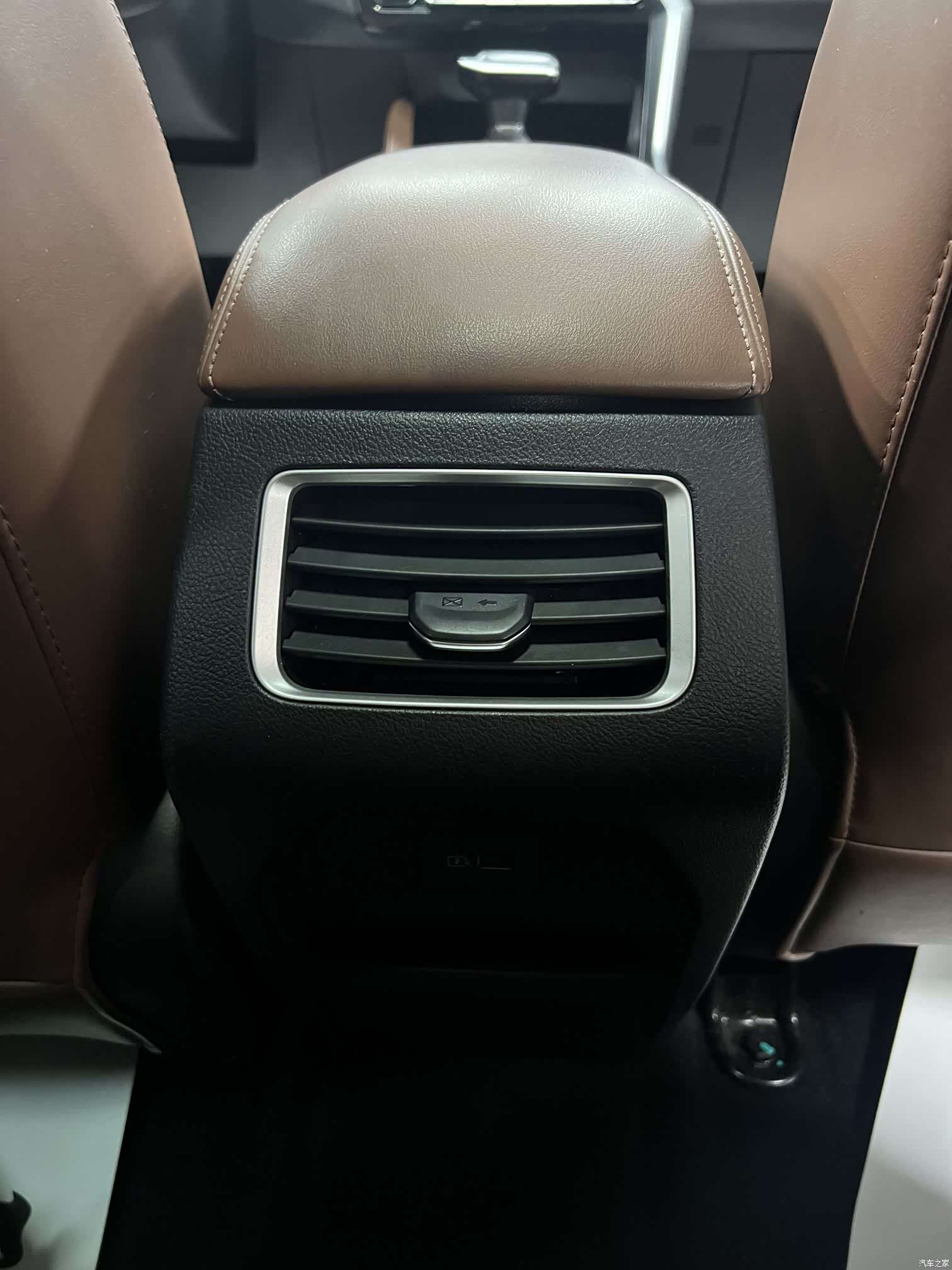 Geely X6, 2022 23