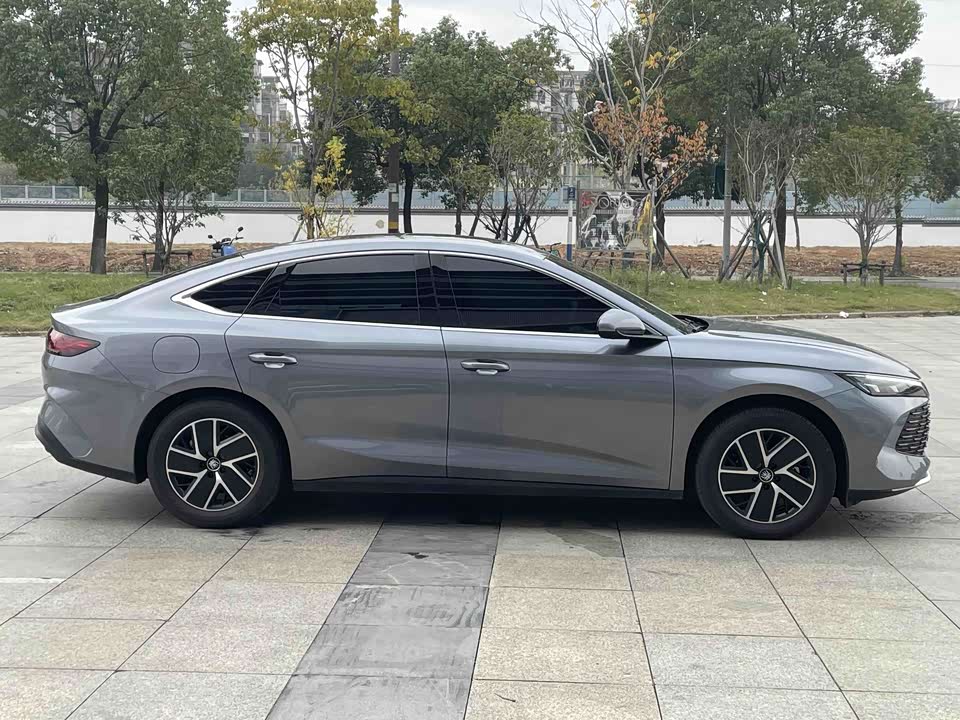 BYD Qin L