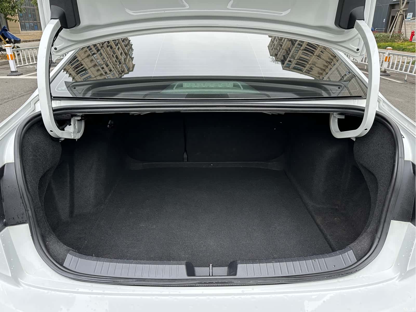 Volkswagen Sagitar, 2019 10