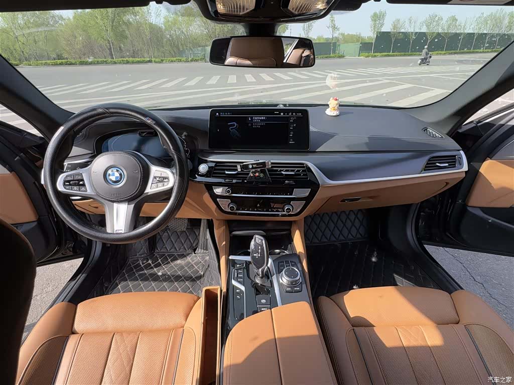 BMW 5 Series, 2023 9