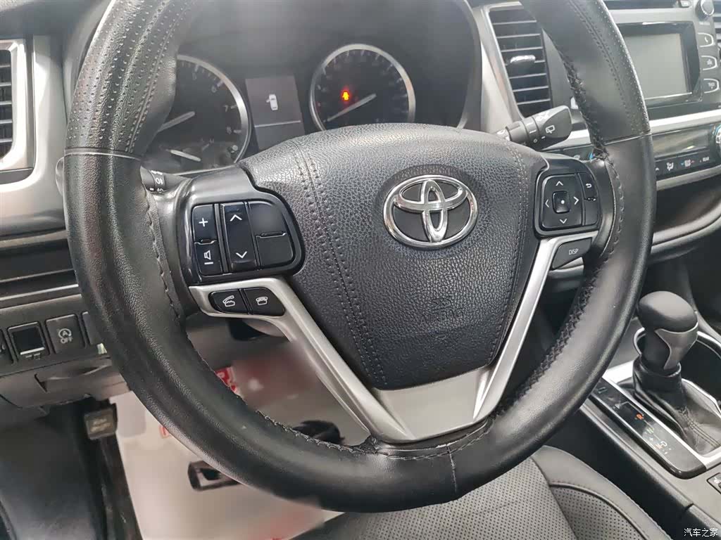 Toyota Highlander, 2017 все фото