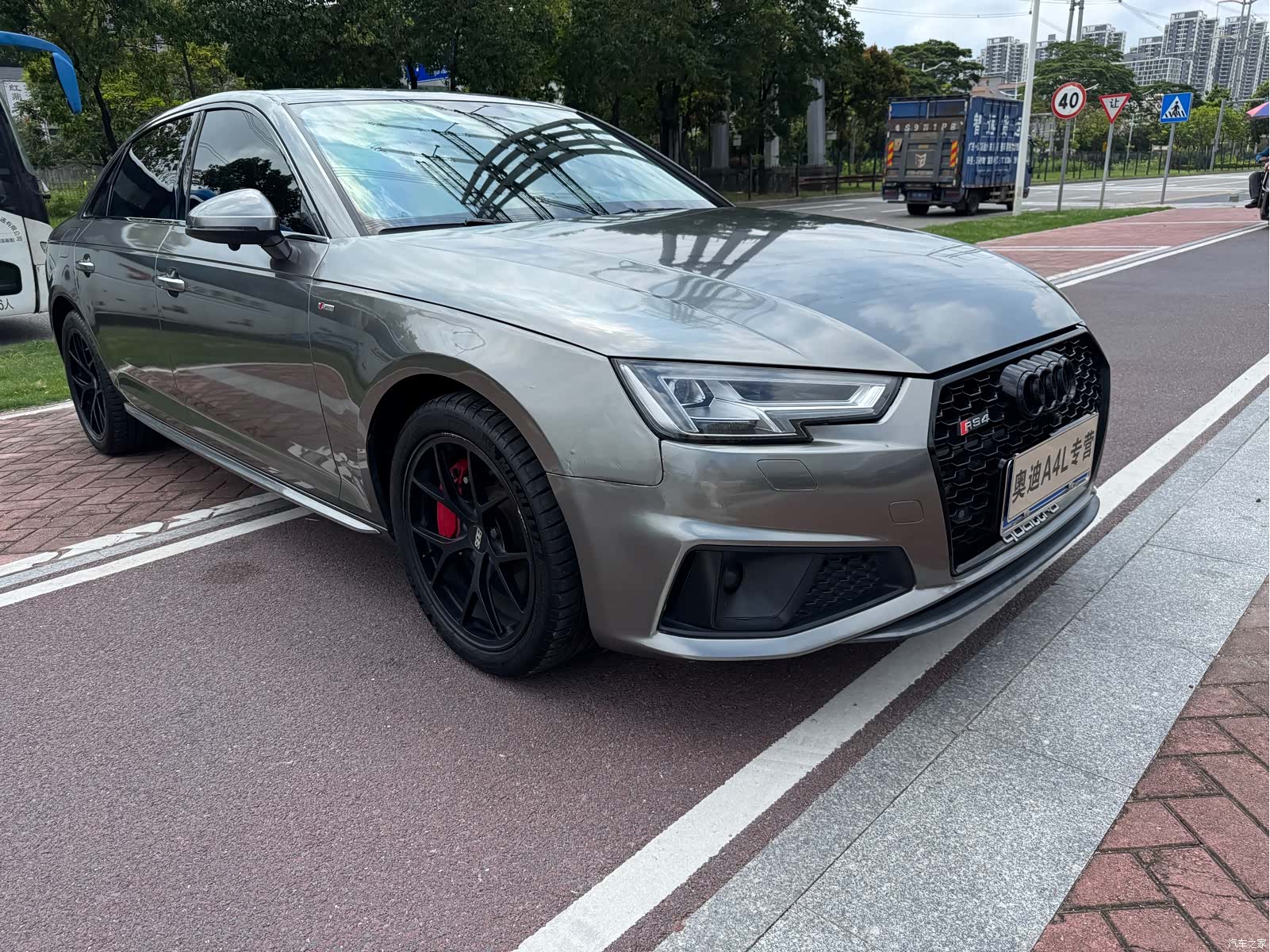 Audi A4L, 2019 3
