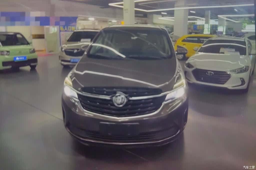 Buick GL8, 2022 2