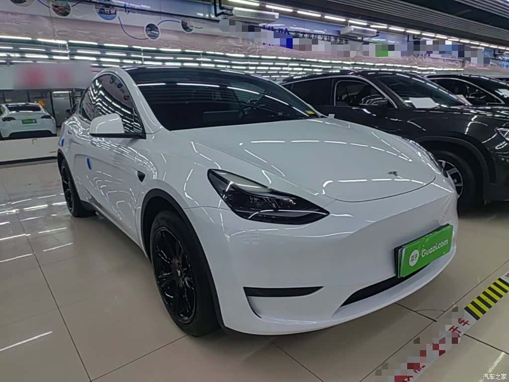 Tesla Model Y, 2024 4