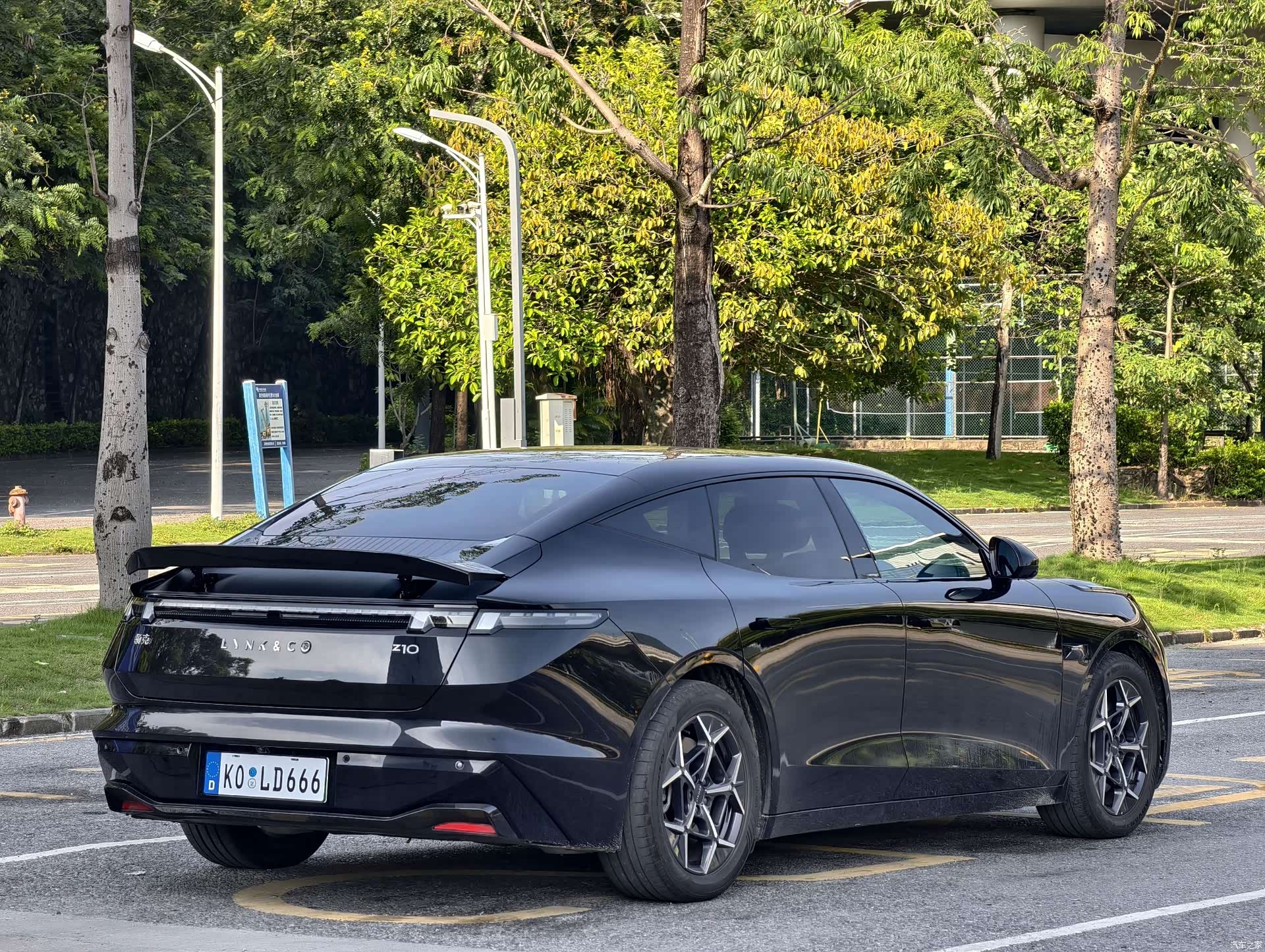 Lynk & Co Z10, 2024 16