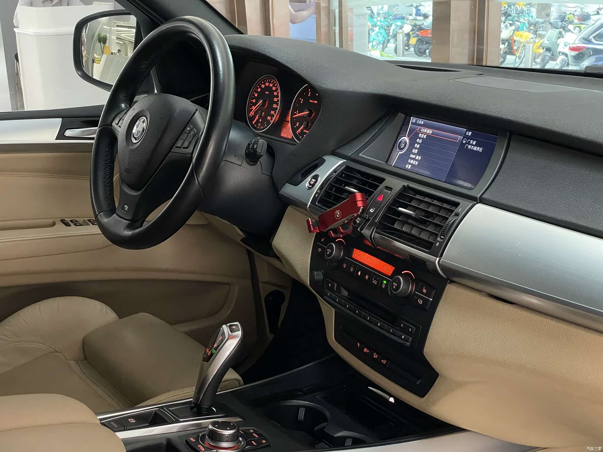 BMW X5, 2012 11