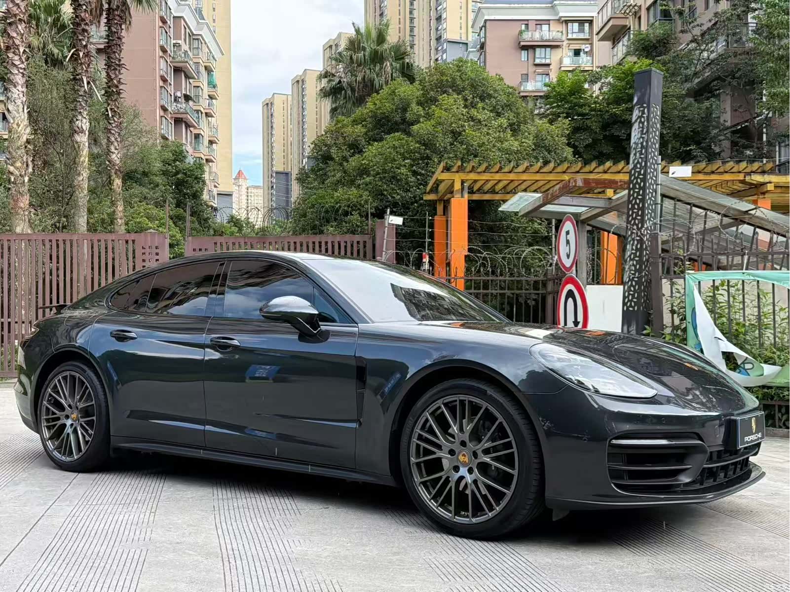 Porsche Panamera, 2023 40