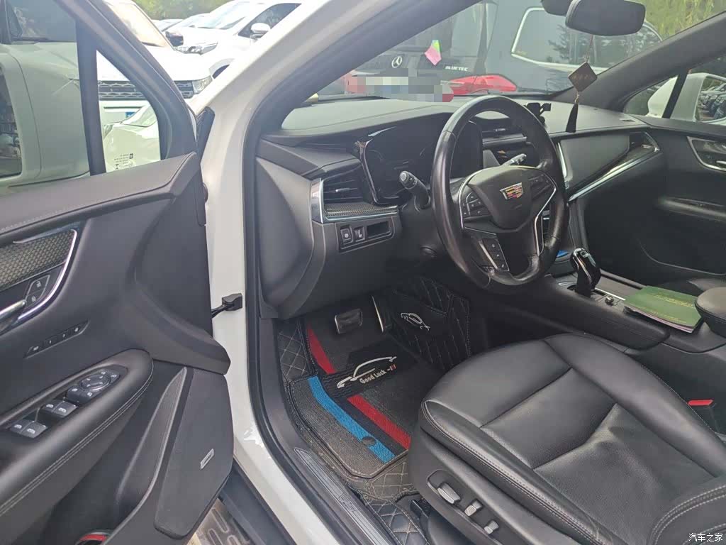 Cadillac XT5, 2022 13