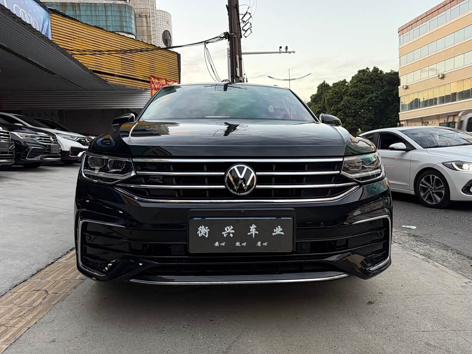 Volkswagen Tiguan L