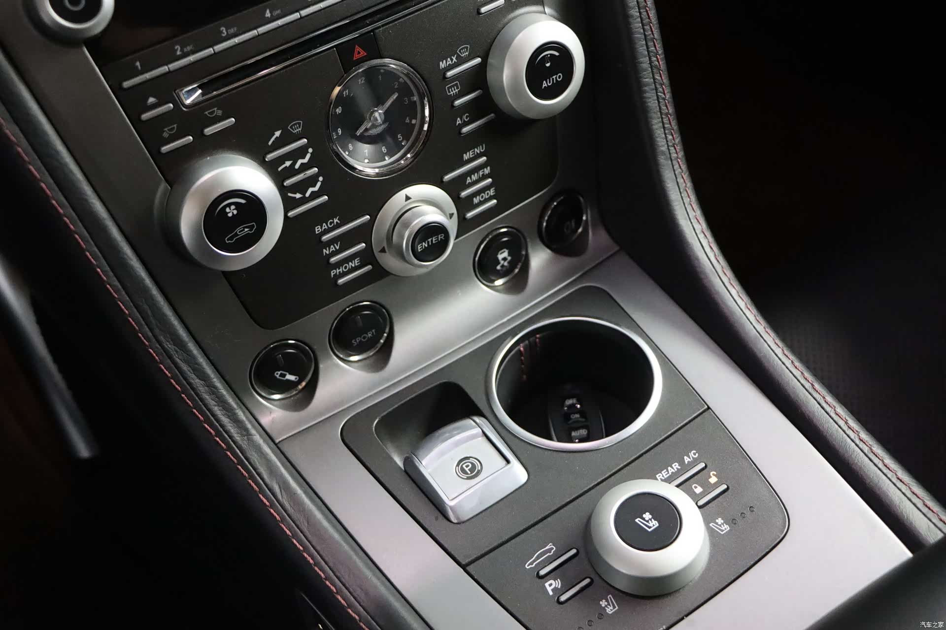 Aston Martin Rapide, 2014 13
