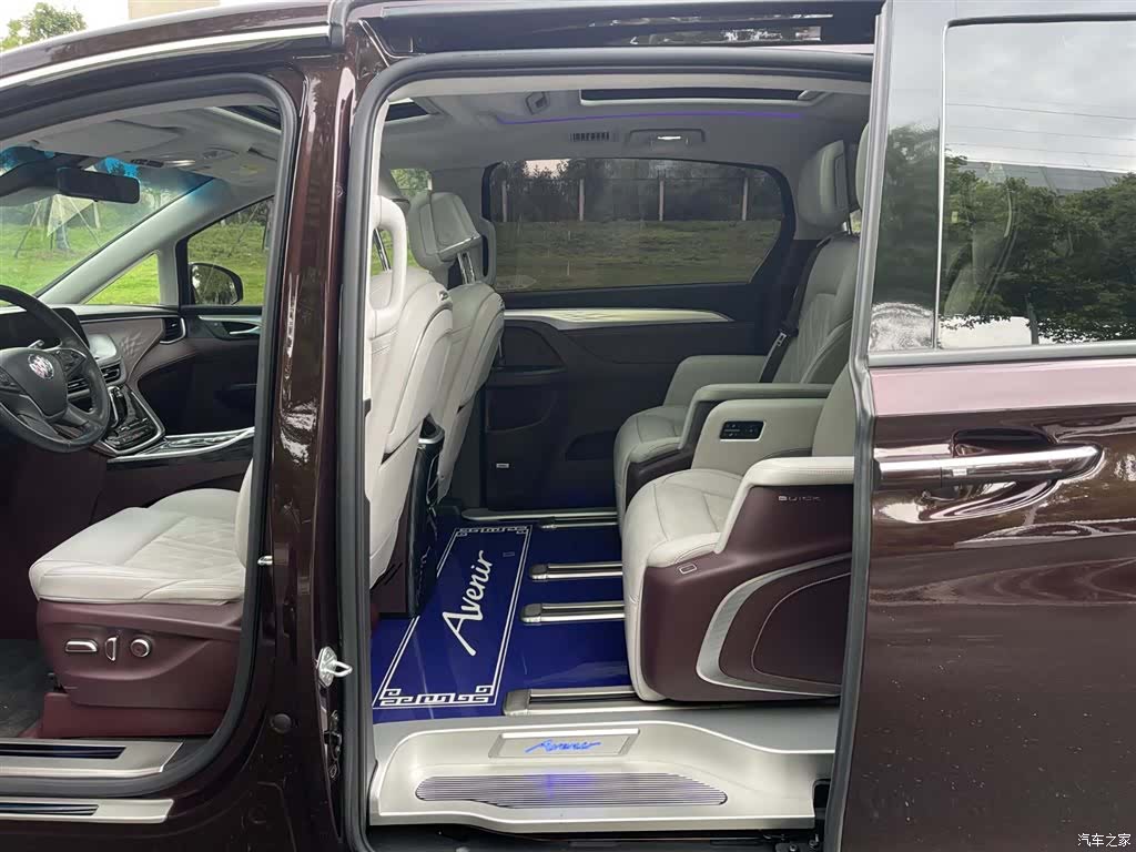 Buick GL8, 2022 12