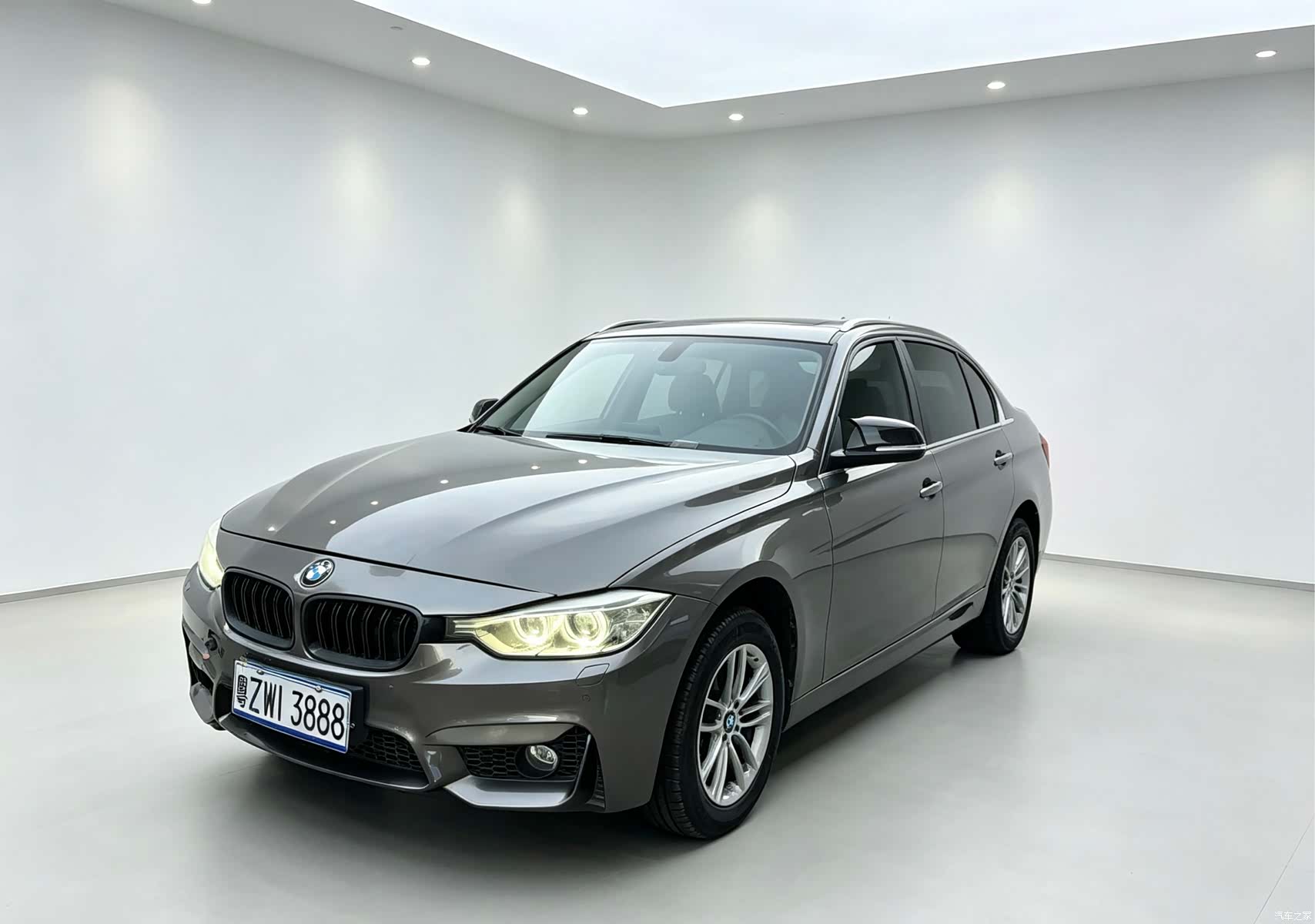BMW 3 Series, 2012 1