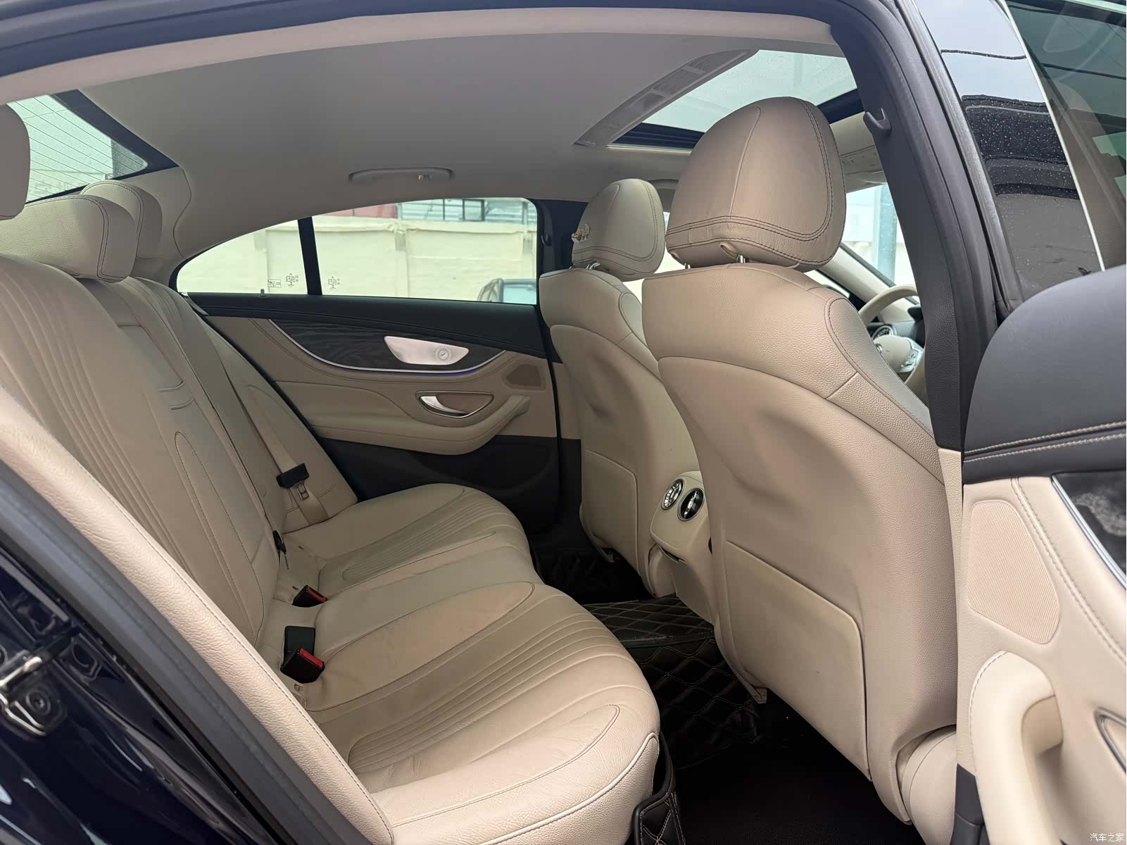 Mercedes-Benz CLS, 2020 15