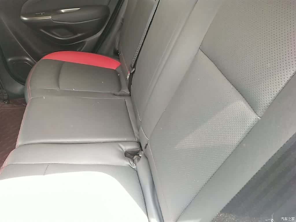 Changan CS15, 2018 17