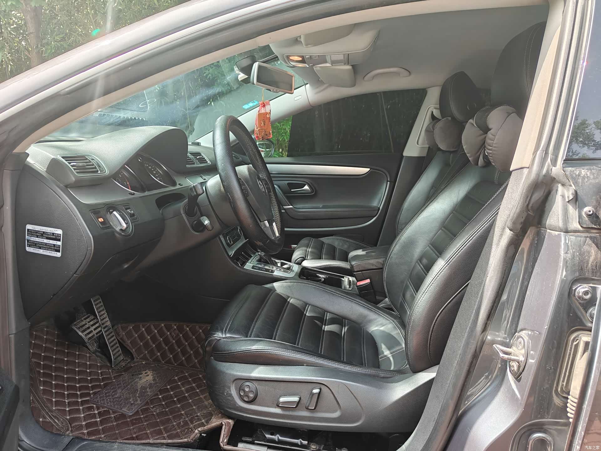 Volkswagen CC, 2011 9