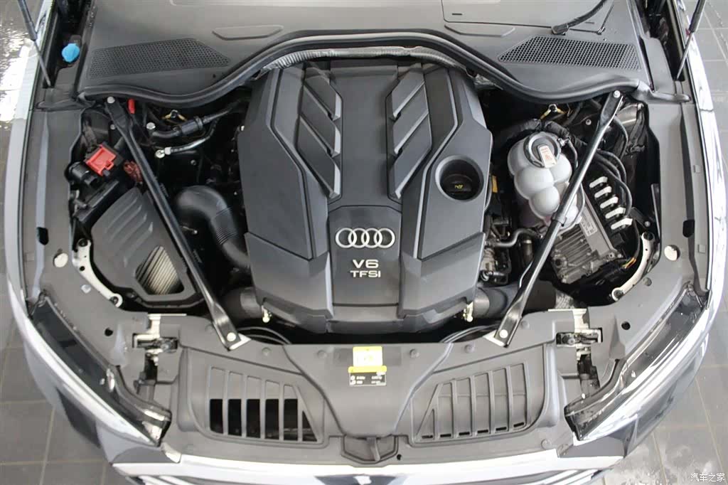 Audi A8L, 2021 14