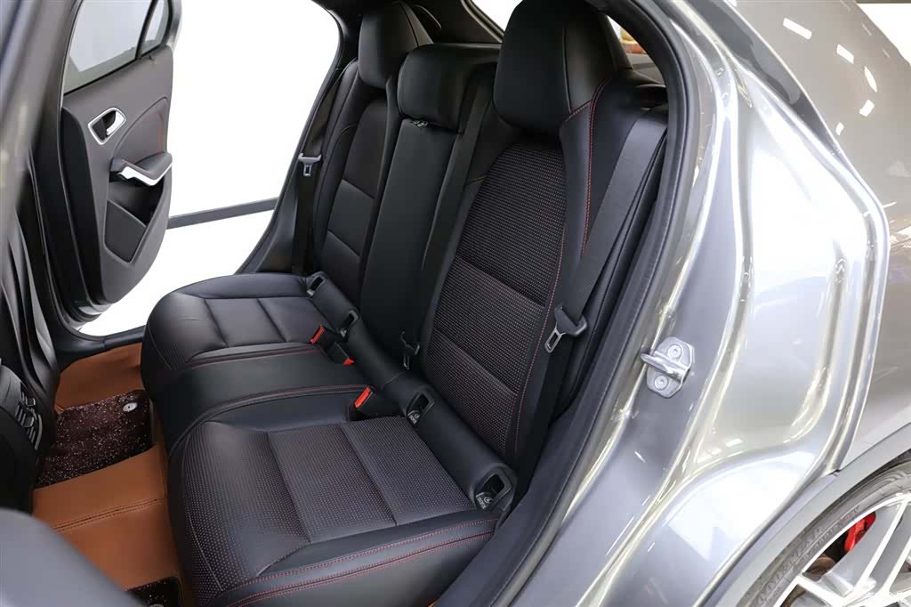 Mercedes-Benz GLA, 2019 8