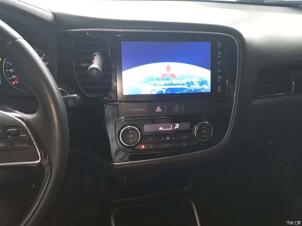 Mitsubishi Outlander, 2018 13