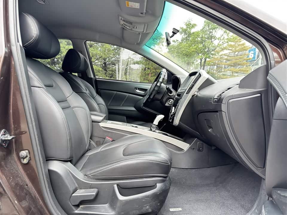 Luxgen Excellent 6 SUV