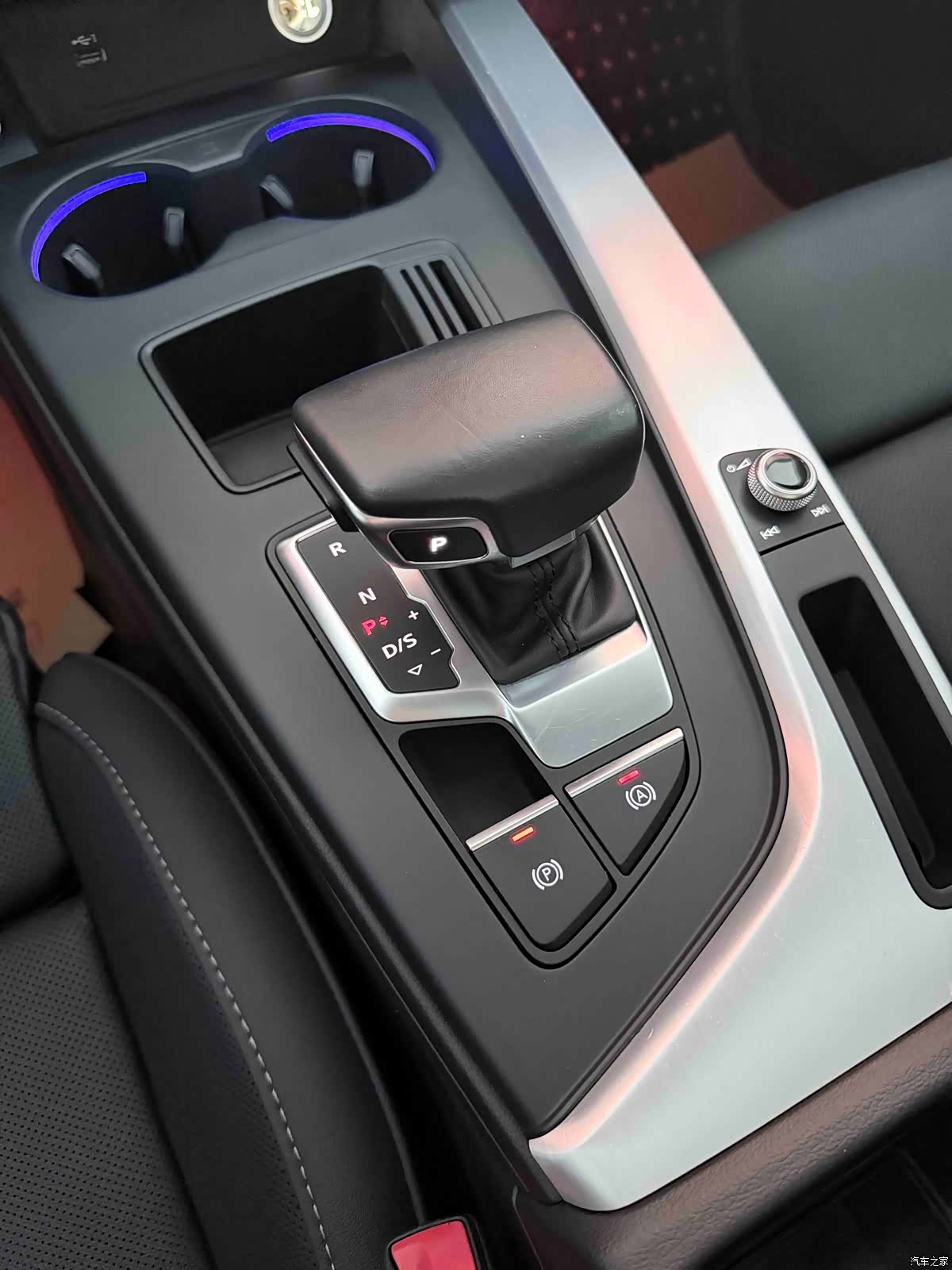 Audi A4L, 2021 12