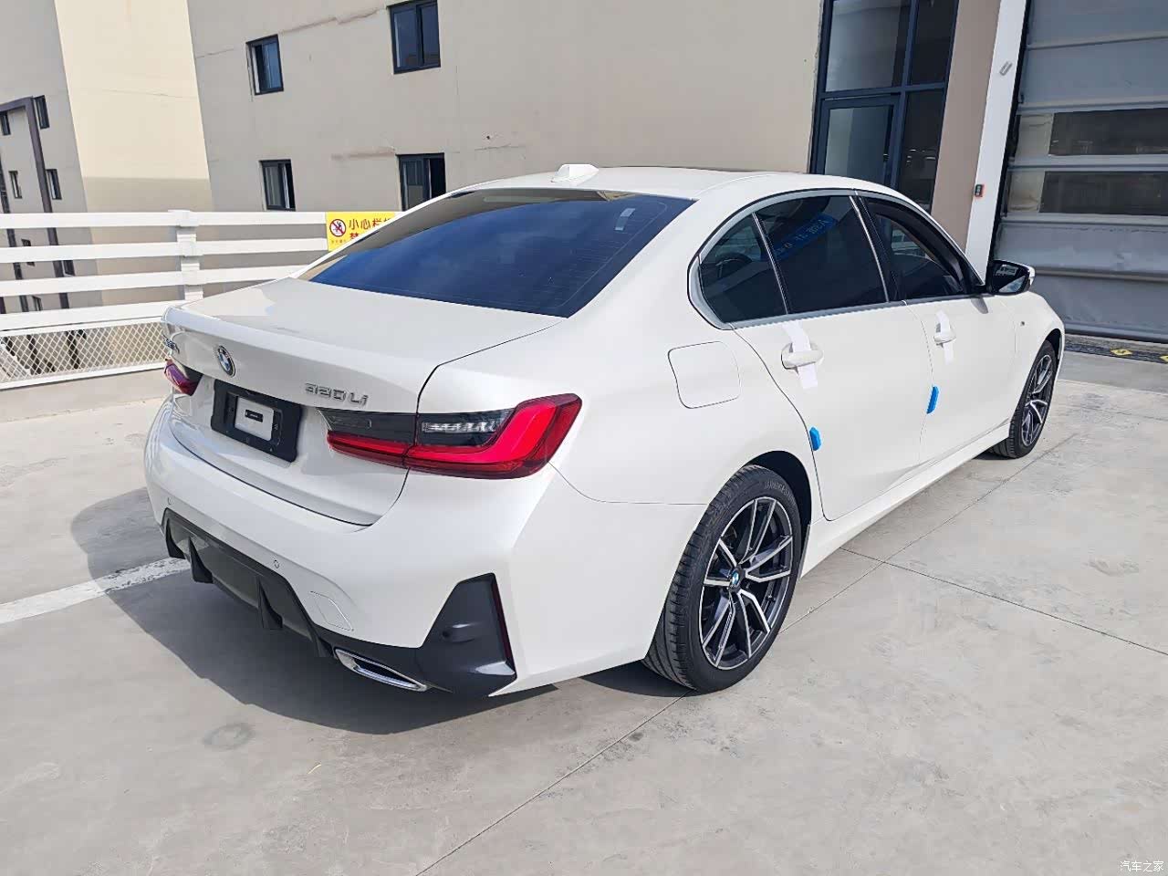BMW 3 Series, 2023 9