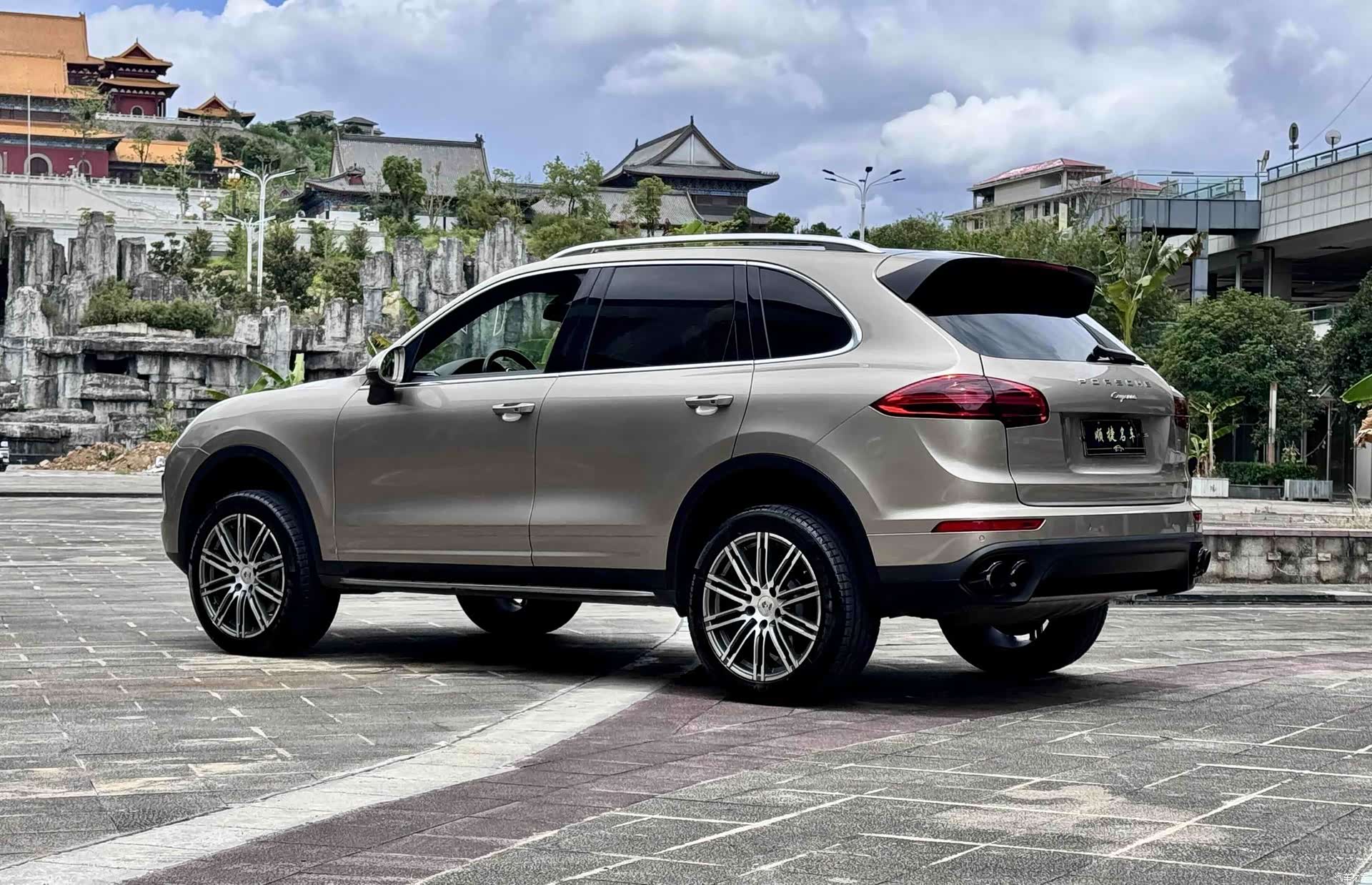 Porsche Cayenne, 2016 6
