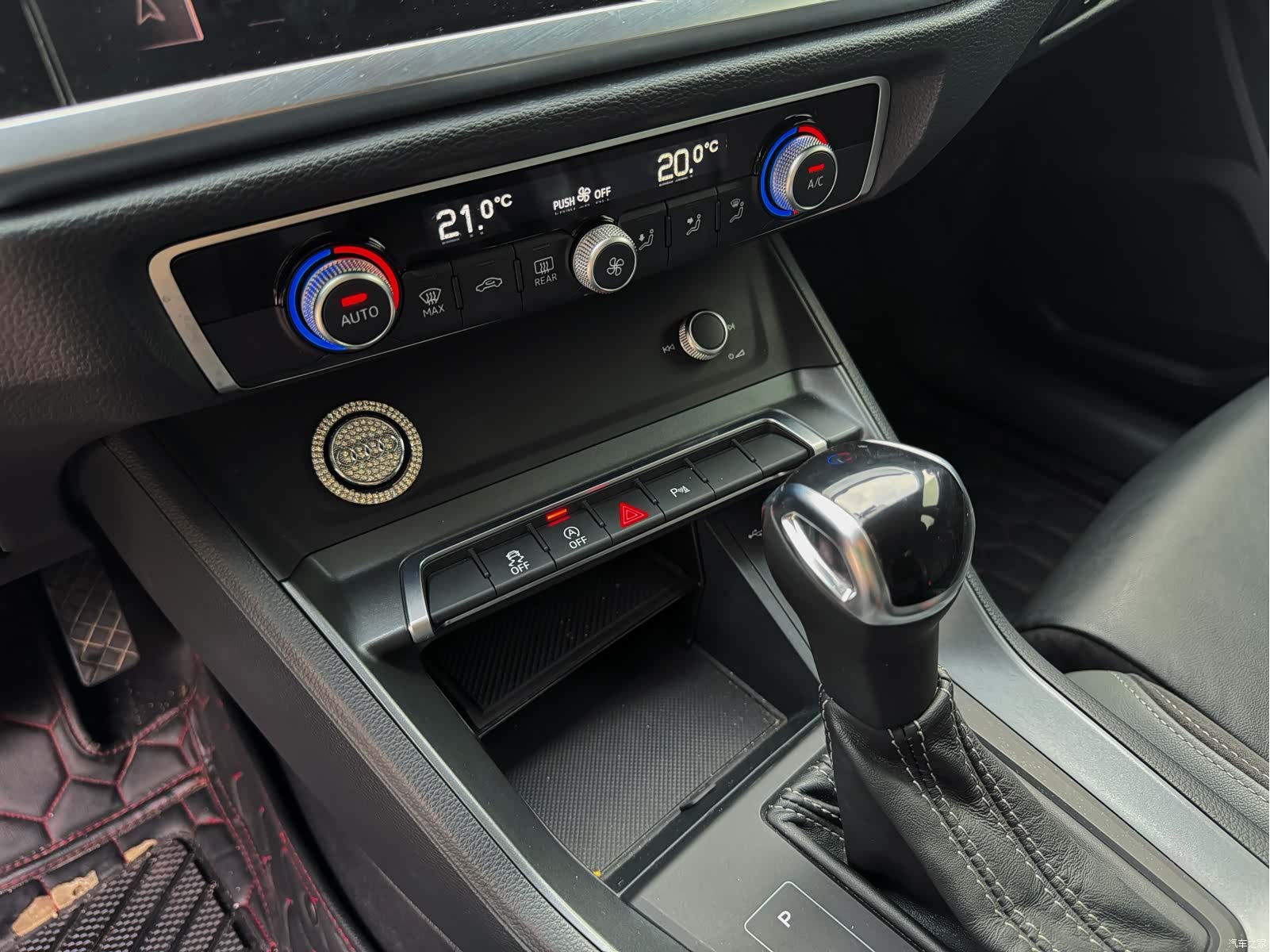 Audi Q3, 2023 13