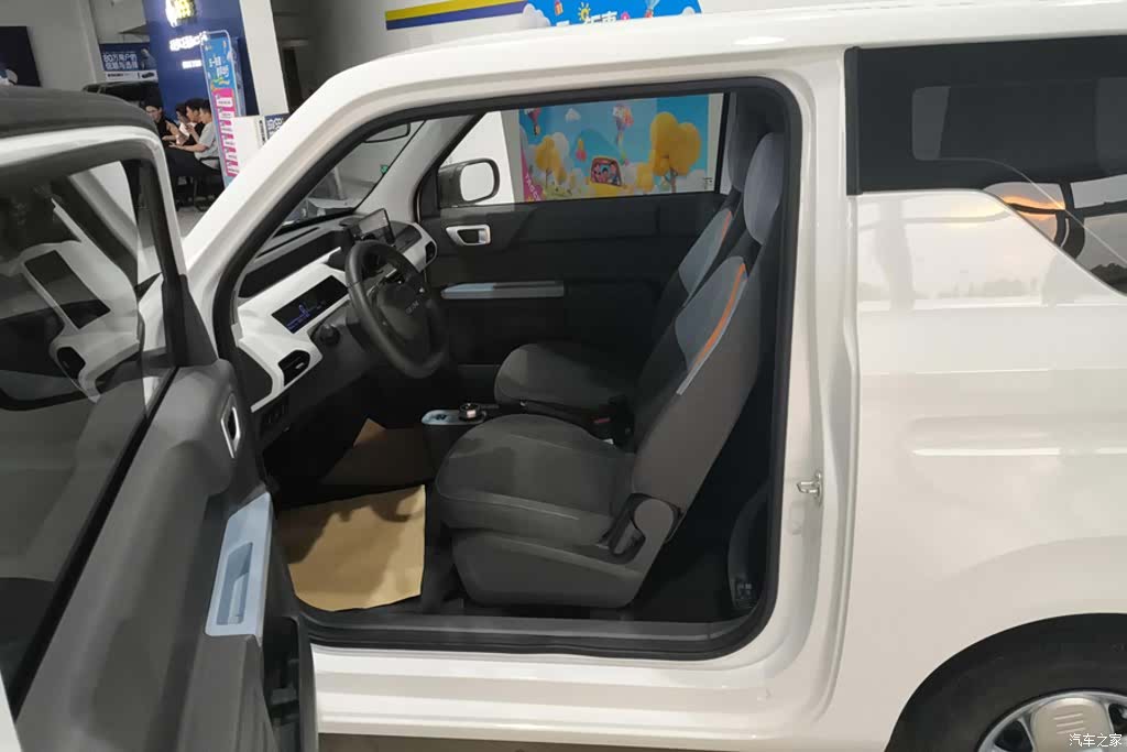 Geely Panda, 2025 11