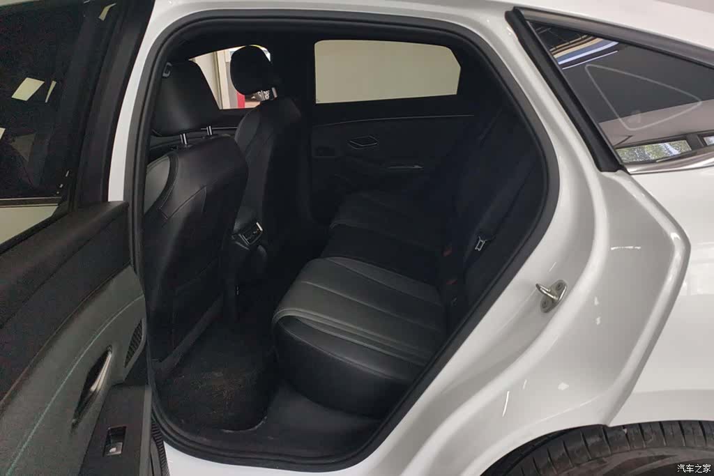 BYD Qin, 2024 11