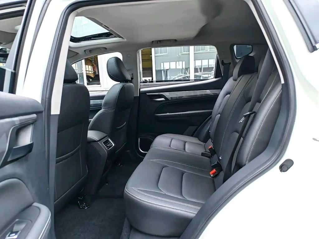 Geely X6, 2024 4