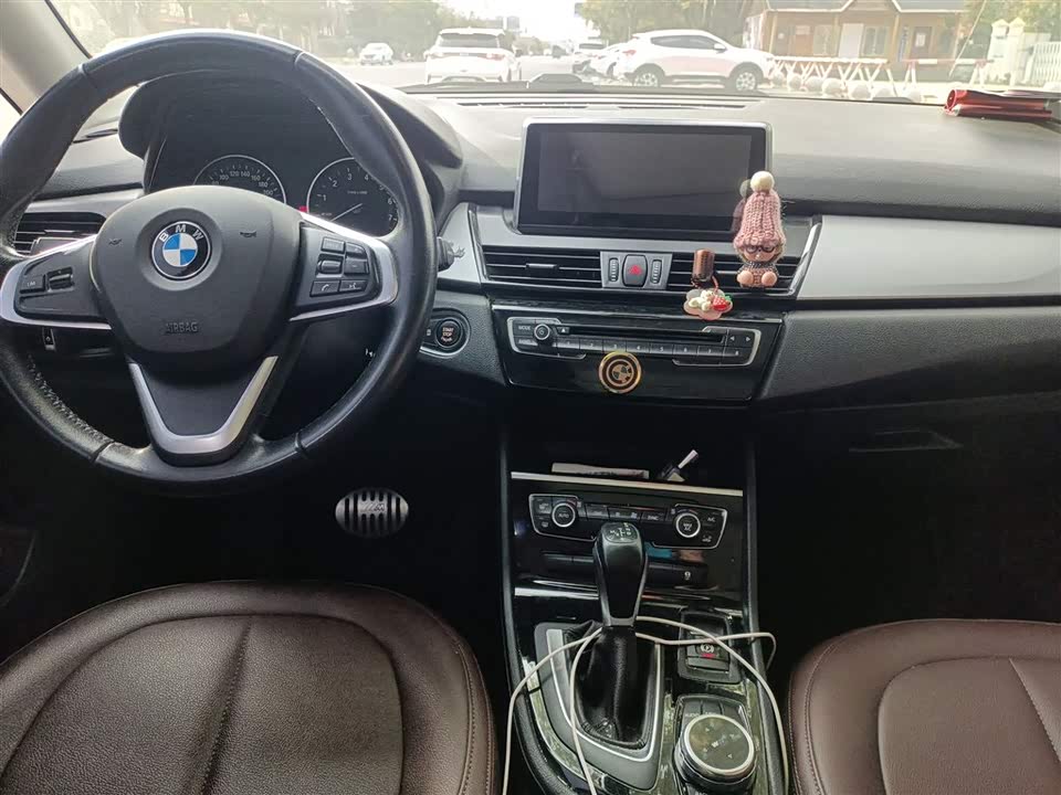 BMW 2 series station wagon