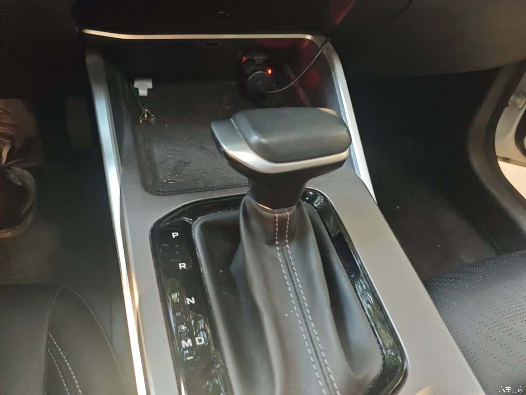 Geely Emgrand, 2023 7