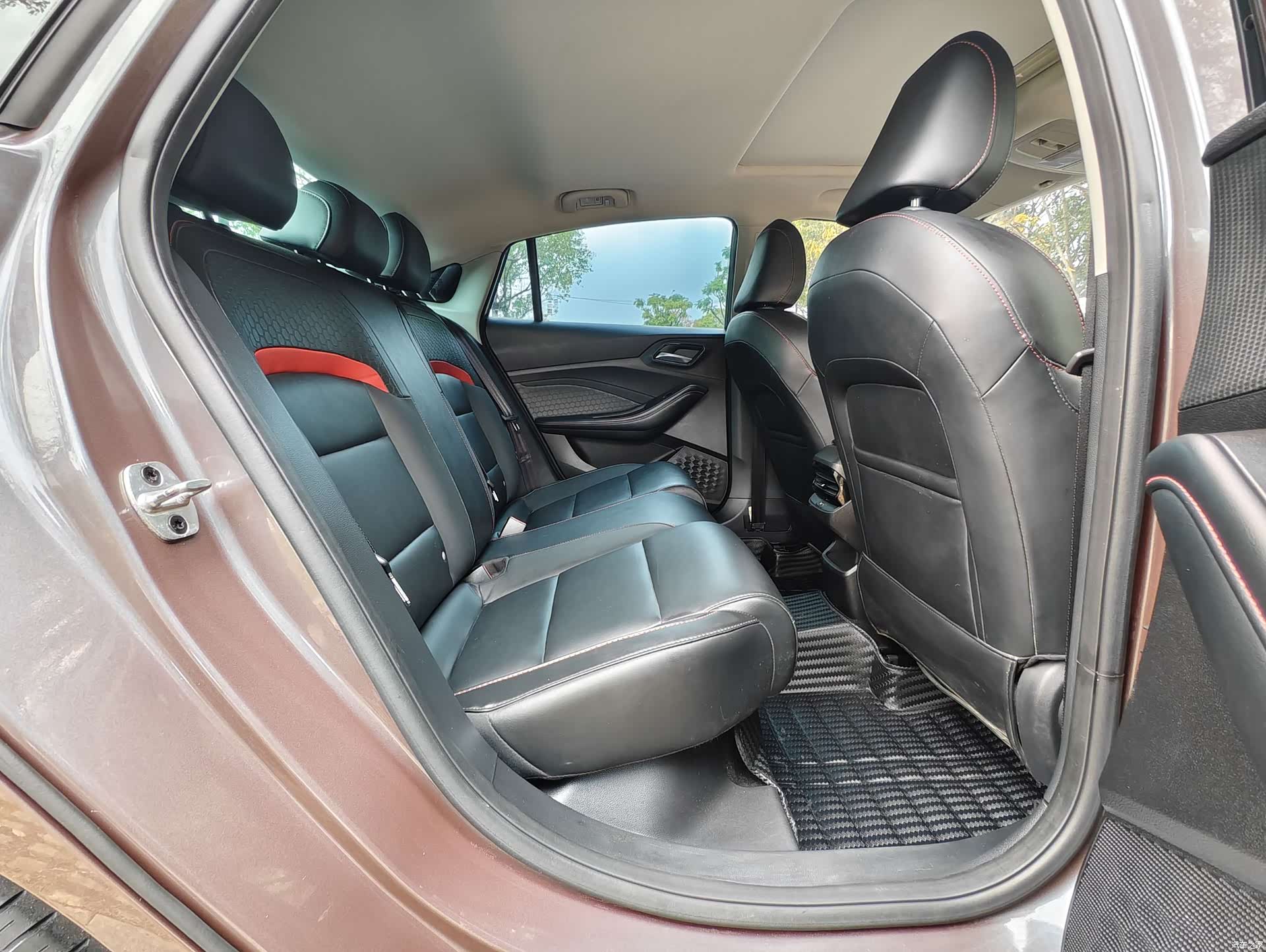 MG MG5, 2021 10