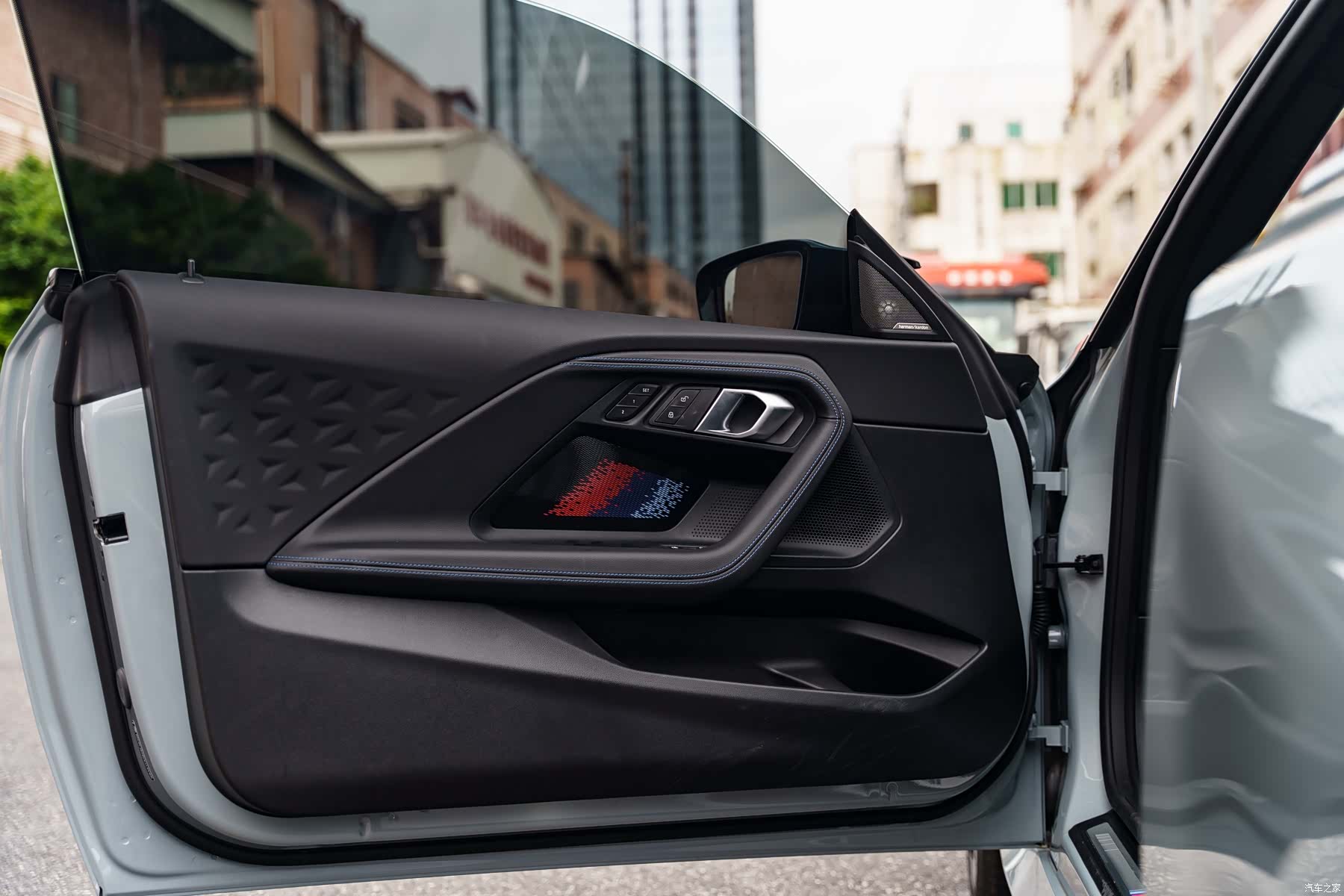BMW M2, 2026 7