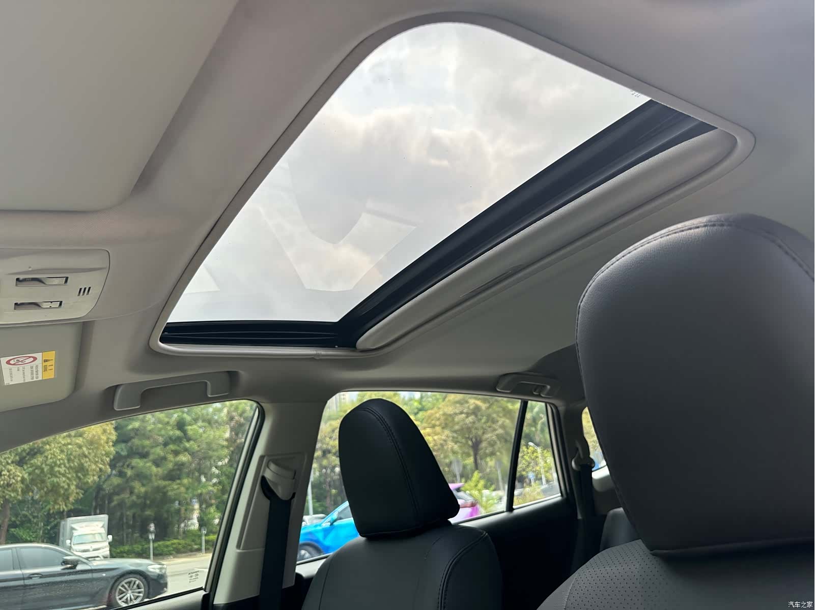 Toyota RAV4, 2019 10