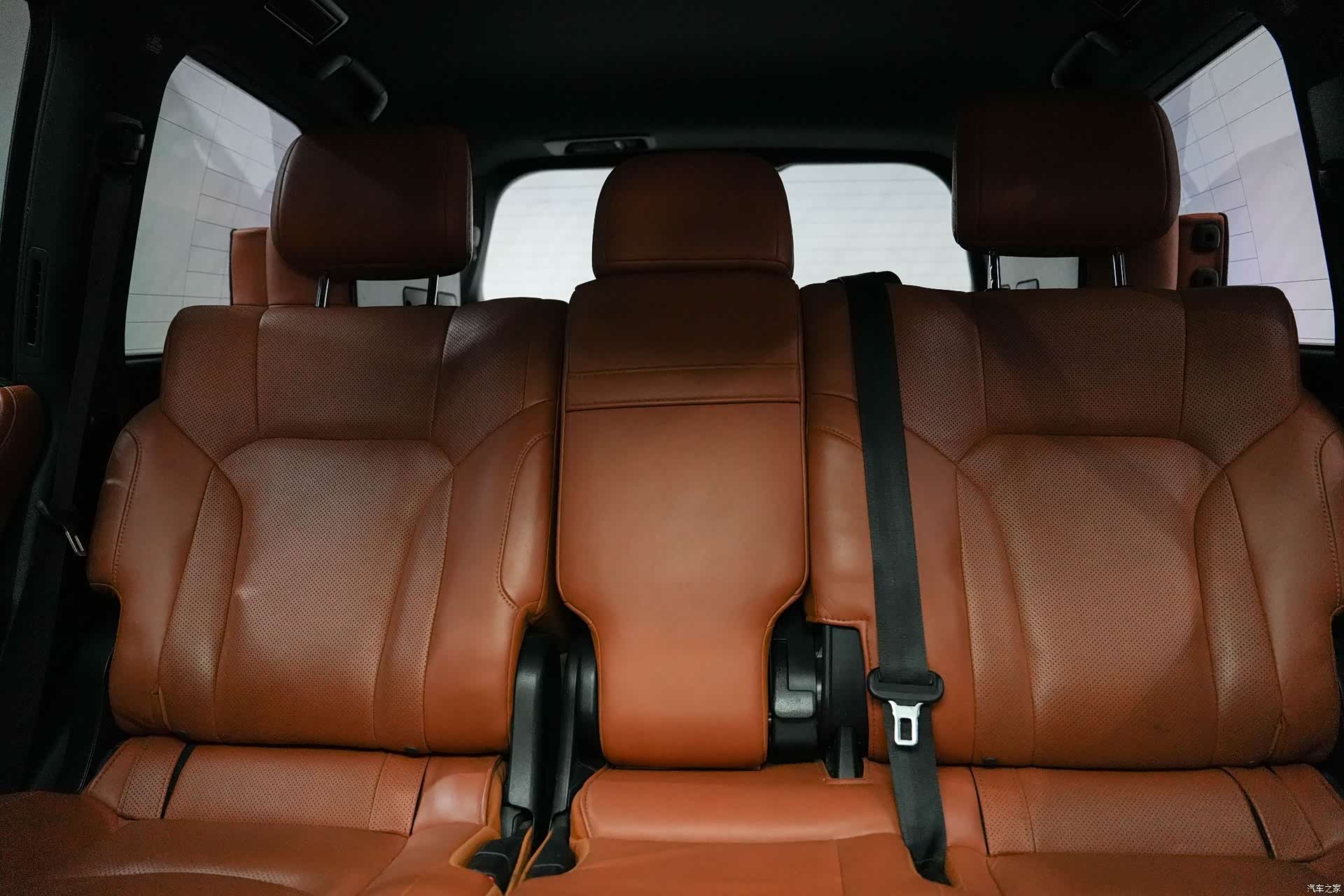 Lexus LX, 2020 31