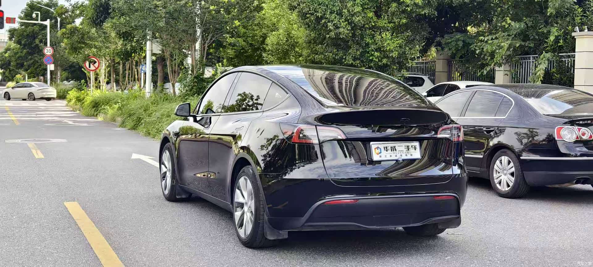 Tesla Model Y, 2022 6