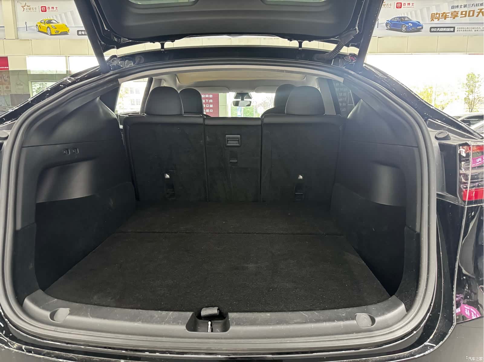 Tesla Model Y, 2021 13