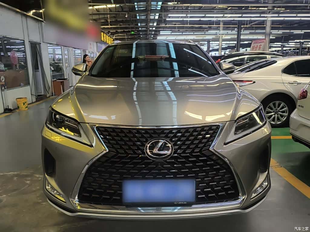 Lexus RX, 2020 3